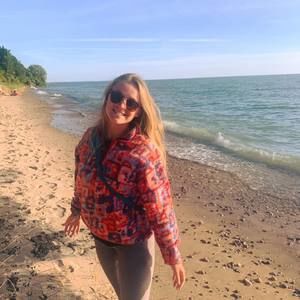 Meet your Posher, Brooke